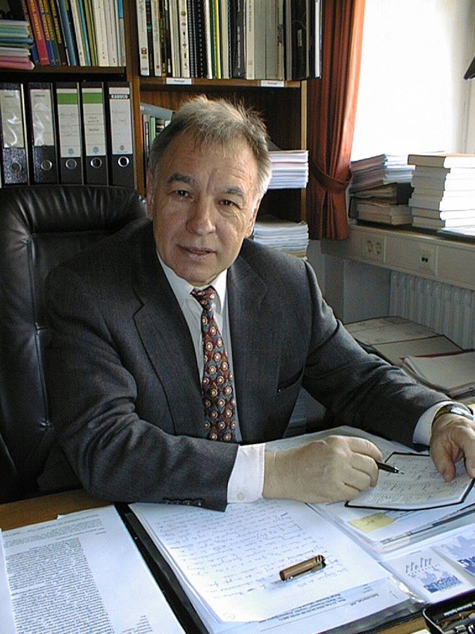Picture of  Walther Bernecker
